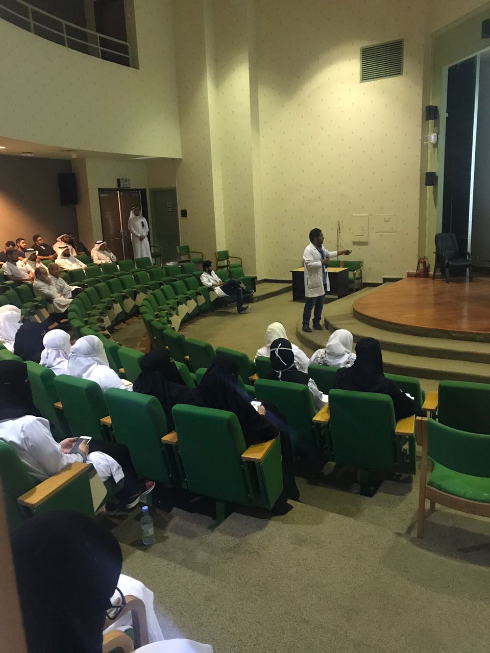 المركز السعودي لسلامة المرضى والرعاية الصيدلية ينظمان برامج تدريبية للمكلفين في الحج بالمدينة المنورة